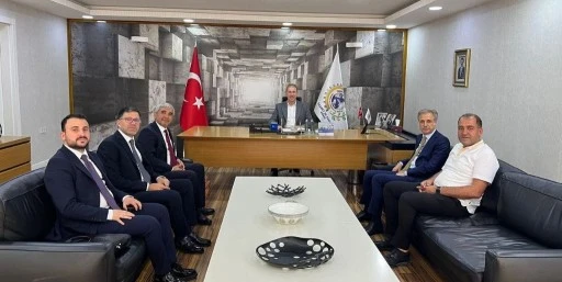 AK Parti Heyetinden Siirt TSO&rsquo;ya Ziyaret