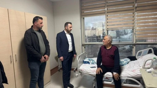 AK Parti Siirt İl Başkanı &Ouml;zturan&rsquo;dan Hastalara Ziyaret