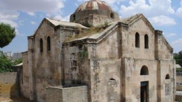 Avrupa&#039;da İslamofobi artıyor, Türkiye&#039;de kilise ve sinagoglar restore ediliyor