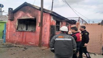 Aydın&#039;da tek katlı ev yangında kül oldu