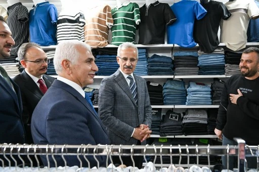  Baka Uraloğlu Siirt’te Vatandaşlarla Bir Araya Geldi, Esnafı Ziyaret Etti