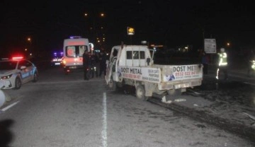 Balıkesir'de 3 aracın karıştığı kazada 1 kişi öldü 6 kişi yaralandı
