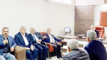 Batman&#039;da CHP&#039;liler muhtarlarla görüştü
