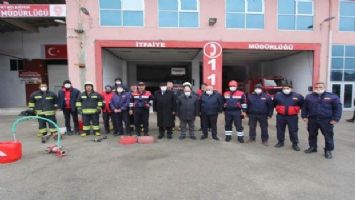 Bayburt itfaiyesi eğitimlerine devam ediyor