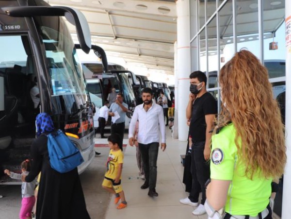 Bayram tedbirleri kapsamında otobüsler denetlendi