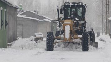Belediyemiz karla mücadele çalışmalarına başladı