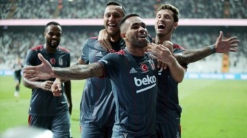 Beşiktaş macerası 5 ay sürdü! Salih Uçan resmen Başakşehir'de