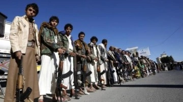 BM: Yemen Savaşı'nda yüzlerce çocuk asker hayatını kaybetti