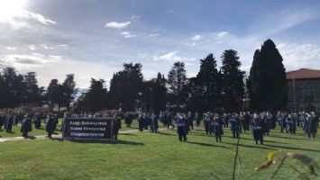 Boğaziçi&#039;nde akademisyenler rektörlüğe sırtlarını döndü