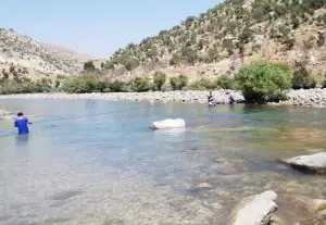 Botan Çayı'nda balıkçılar mahsur kaldı