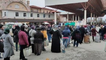 Burdur&#039;da pazar girişlerinde HES Kodu uygulaması sonuç vermeye başladı