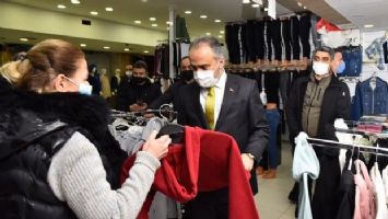 Bursa&#039;da Başkan Aktaş, hem ziyaret, hem ticaret yaptı