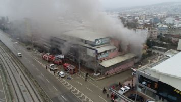 Bursa&#039;da mobilya fabrikasında yangın