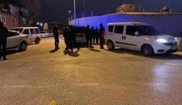 Bursa'da silahlı saldırıda 1'i ağır 2 kişi yaralandı