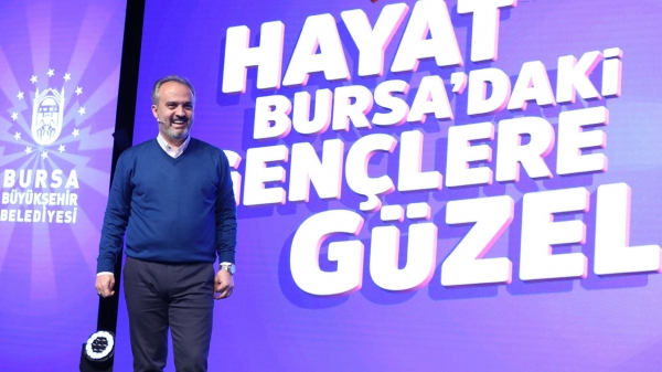 Bursalı gençlerden Büyükşehir'e iki haftada bin öneri