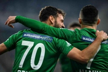 Bursaspor sahasında Royal Hastanesi Bandırmaspor'u konuk ediyor