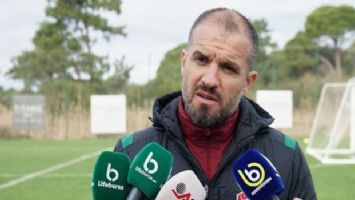 Bursaspor Teknik Direktörü Er&#039;den &#039;transfer&#039; yorumu