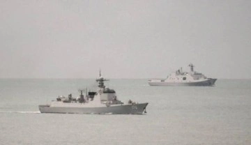 Çin'den denizlerde gözdağı: Avustralya uçağına "askeri düzeyde" lazer tuttu!
