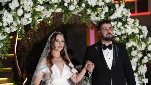 Çıracı ve Eren ailelerinin mutlu günü