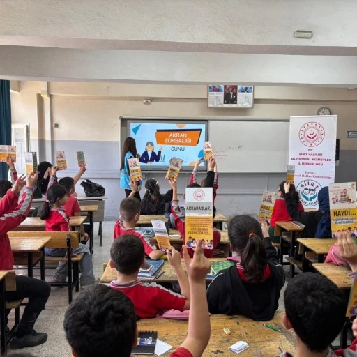 &Ccedil;ocuk Hakları Anlatıldı, Zorbalığa Dikkat &Ccedil;ekildi