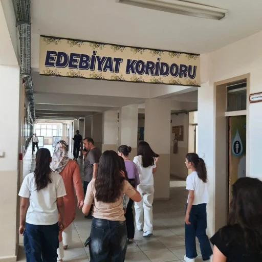 &Ccedil;ocuklara Meslek ve Kariyer Yolculuğunda Rehberlik