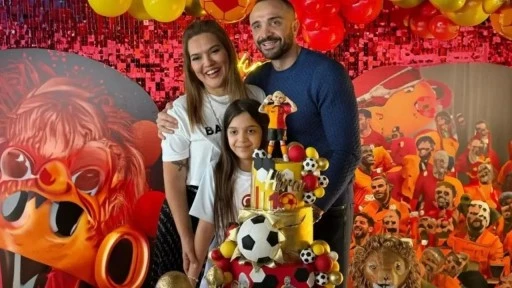 Demet Akalın kızı Hira için Siirt’te okul içine park yaptırıyor