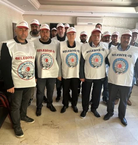 &ldquo;Demokrasi İş&ccedil;inin Ekmeğidir&rdquo;