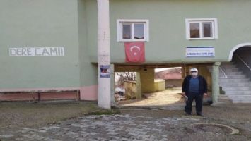 Denizli&#039;de caminin altından geçmeden bu köye girilmiyor