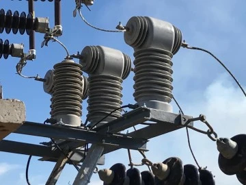 Dicle Elektrik Ar-Ge Merkezinde Geliştirildi: Orta Gerilim Havai Hatları İçin Ölçüm Ve Haberleşme Cihazı
