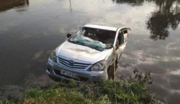 Düğün konvoyundaki araç nehre düştü: 9 ölü