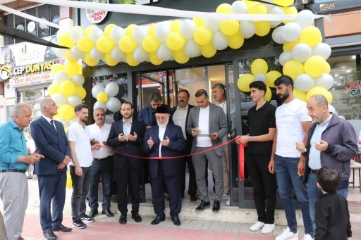 Efsane lezzet "Yummy Beg" Siirt'te hizmete girdi