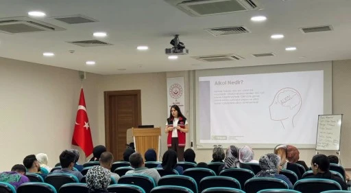Eğitimle Farkındalık Artıyor