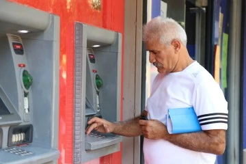 Emekli öğretmen 250 bin lira dolandırıldı