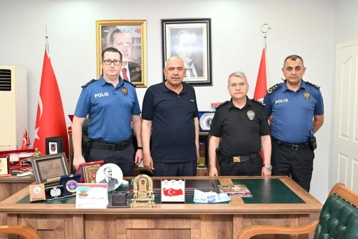Emniyet M&uuml;d&uuml;r&uuml; &Ouml;zdemir'den Şehit Aileleri Federasyonu'na Ziyaret