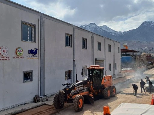 Eruh Tekstil Atölyesi İçin Altyapı Güçlendirildi: 100 Ton Asfalt Serildi!