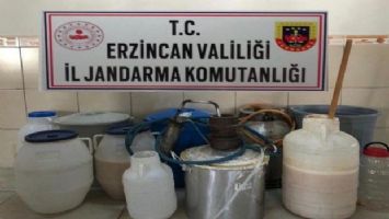 Erzincan&#039;da 205 litre kaçak alkol ele geçirildi