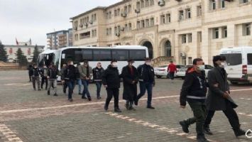 Evindeki gizli bölmede yakayı ele verdi