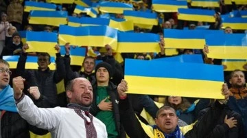FIFA'dan Ukrayna ve Rusya için Dünya Kupası kararı! Yarı final maçı ertelendi