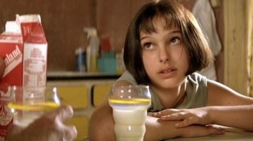 Filmlerde karakterler neden süt içer? Meğer içilen süt karakterlerin özelliklerini gösteriyormuş