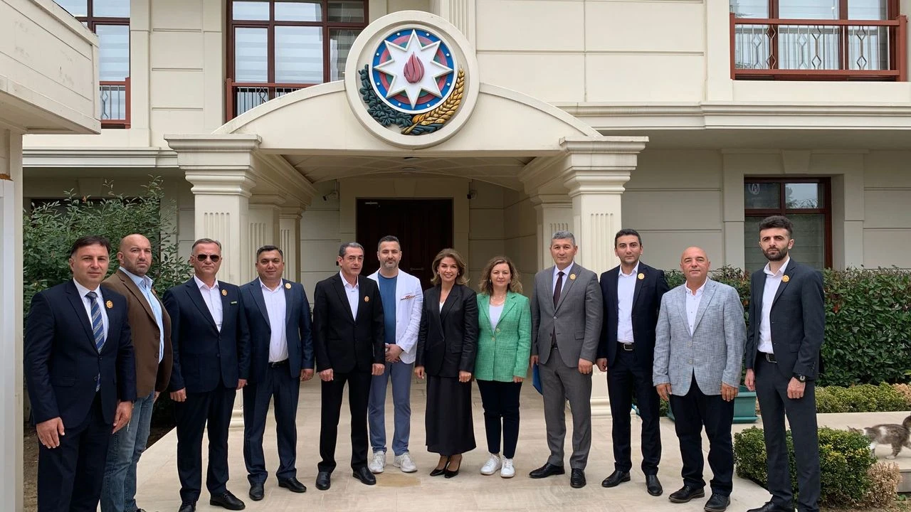 Gazi Gazetecilerden Medya-İş ziyareti