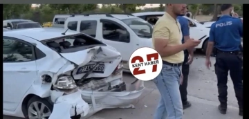 Gaziantep’te 5 aracın karıştığı zincirleme kazada 7 kişi yaralandı.