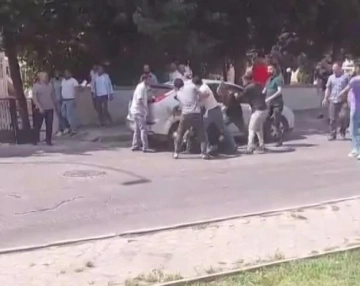 Gaziantep'te iki grup arasında meydan savaşı gibi kavga: 5 yaralı