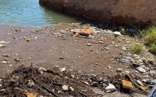 Hafta sonu Botan &Ccedil;ayı doldu, &ccedil;evre yine &ccedil;&ouml;plerle kaplandı