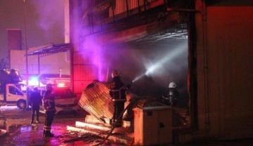 Hatay'da tekstil atölyesinde çıkan yangın söndürüldü