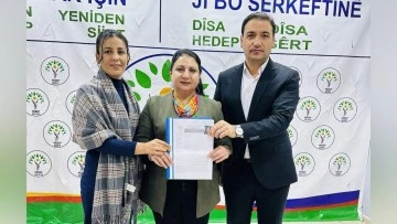 Hatice Tay, Siirt Belediye Başkan aday adayı oldu