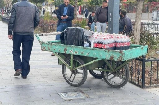 Hazırlıklar başladı, seyyar satıcılar yerini aldı