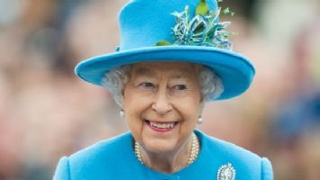 İngiltere Kraliçesi II. Elizabeth: COVID aşısı hiç canımı yakmadı