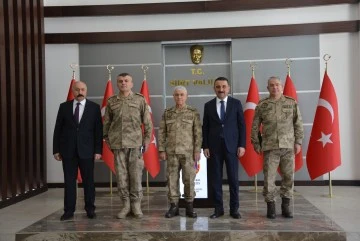 Jandarma Genel Komutanı Orgeneral Arif Çetin, Vali Hacıbektaşoğlu ile bir araya geldi