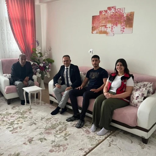 Siirt Aile ve Sosyal Hizmetler İl M&uuml;d&uuml;rl&uuml;ğ&uuml;'nde Kapı Kapı Aile Ziyareti