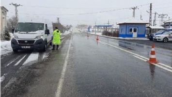 Karabük&#039;te jandarmadan kış lastiği uygulaması